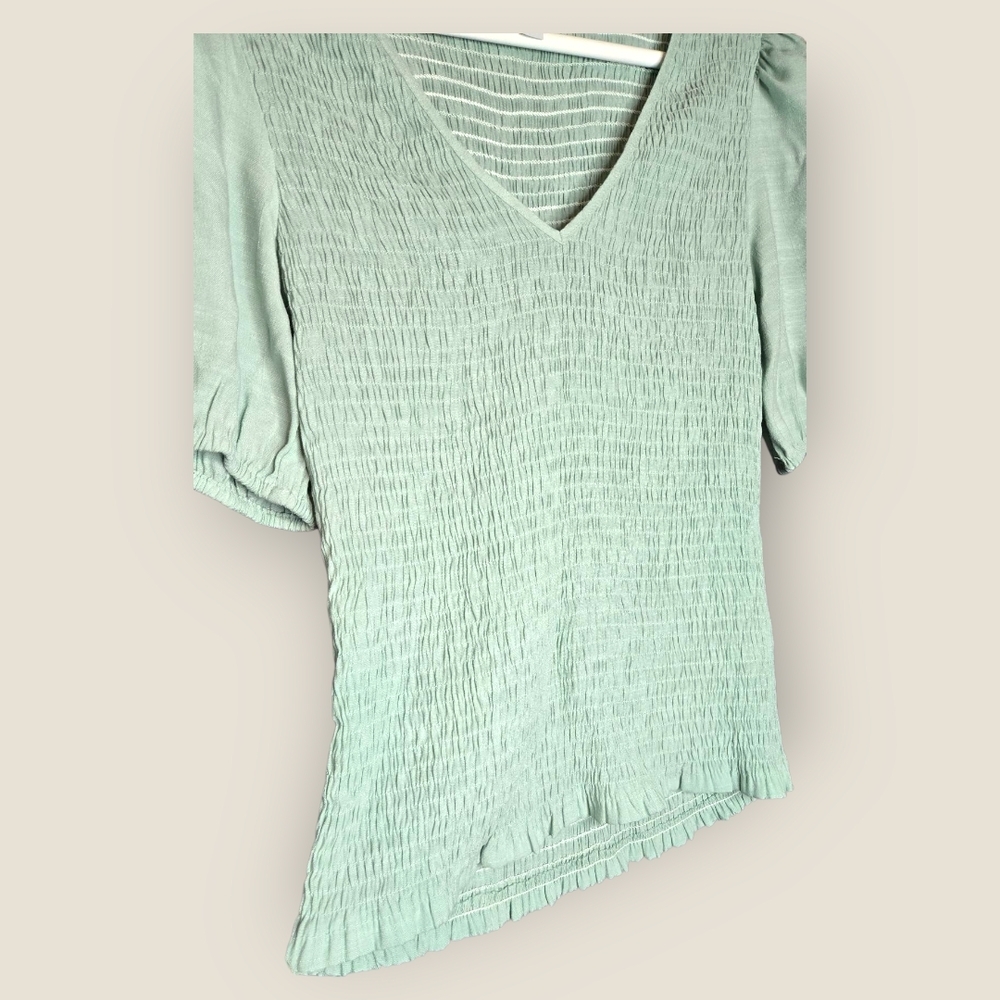 A New Day Green Puff Sleeve Fitted Blouse - Picture 2 of 5